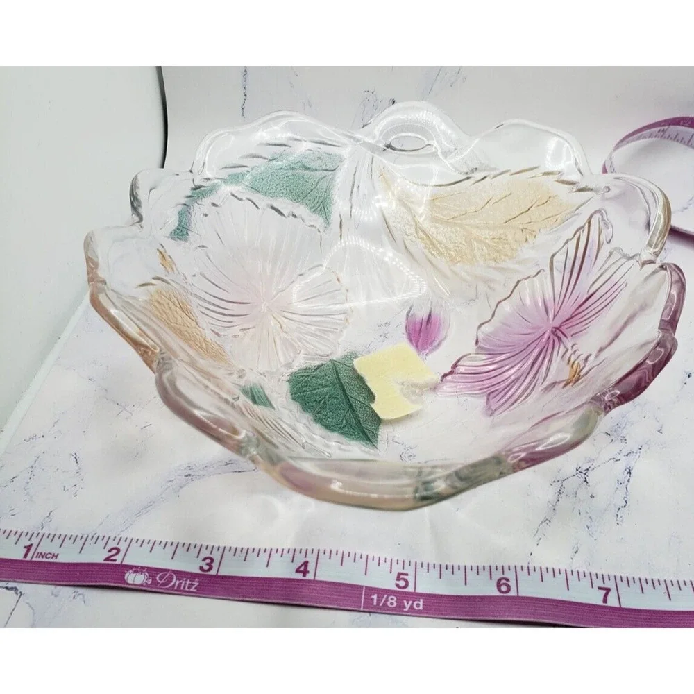 Mikasa Studio Nova Crystal Embossed Floral Pattern 8 Inch Serving Bowl